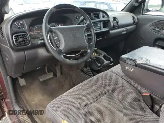 2001 Dodge 1500 z VIN 3B7HF13Z81G174610, wystawiony jako Copart lot #56548735 z przebiegiem 171 114 mil mil oraz Czysty tytuł • Clean title. Historia ofert i sprzedaży dostępna na DreamBid. Obrazek 9.