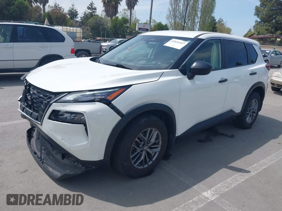 2021 Nissan Rogue S z VIN JN8AT3AA0MW011687, wystawiony jako IAAI lot #42034547 z przebiegiem 50 989 mil mil oraz . Historia ofert i sprzedaży dostępna na DreamBid. Obrazek 17.