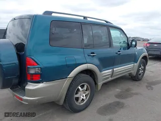 2002 Mitsubishi Montero LTD with VIN JA4MW51R82J003116, listed as a IAAI auction lot 41954991 with 223,784 mi miles. Bid and sale history available at carsss.com. Image 6.