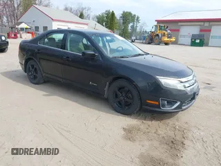 2010 Ford Fusion Hybrid with VIN 3FADP0L35AR168002, listed as a IAAI auction lot 42090134 with 147,831 mi miles. Bid and sale history available at carsss.com. Image 1.