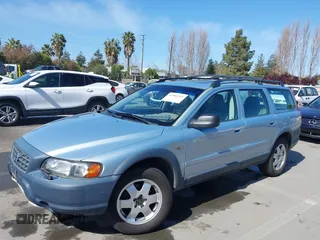 2001 Volvo V70 with VIN YV1SZ58D211035597, listed as a IAAI auction lot 41960219 with 176,757 mi miles. Bid and sale history available at carsss.com. Image 6.
