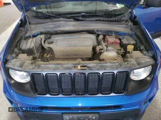 2020 Jeep Renegade Jeepster with VIN ZACNJBAB4LPL94385, listed as a Copart auction lot 60174205 with 61,330 mi miles and Clean title. Bid and sale history available at DreamBid. Image 12.
