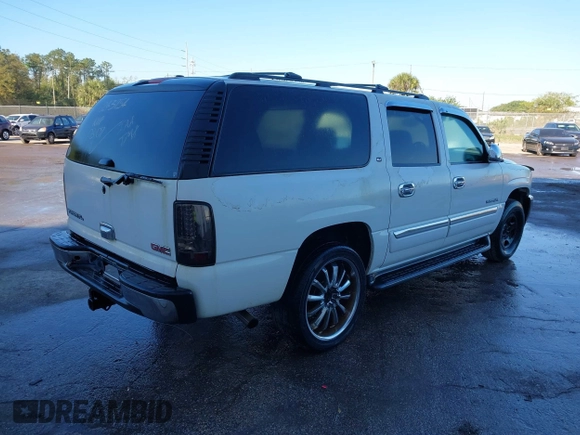 2005 GMC Yukon XL SLT with VIN 3GKEC16Z35G243754, listed as a IAAI auction lot 41763083 with 219,014 mi miles. Bid and sale history available at carsss.com. Image 4.