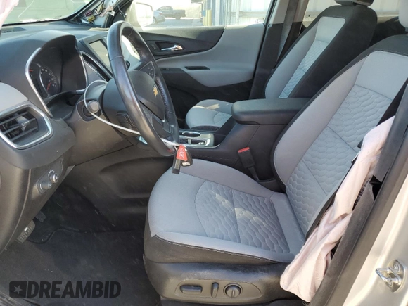 2019 Chevrolet Equinox LT with VIN 3GNAXKEV2KS563604, listed as a Copart auction lot 83644584 with 31,788 mi miles and Salvage Title. Bid and sale history available at carsss.com. Image 7.