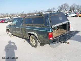 1995 Dodge Dakota with VIN 1B7GL23X3SS134423, listed as a IAAI auction lot 41767788 with 189,517 mi miles. Bid and sale history available at carsss.com. Image 3.