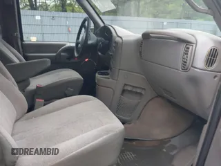 2003 Chevrolet Astro with VIN 1GNDM19X03B111420, listed as a IAAI auction lot 42210673 with 143,029 mi miles. Bid and sale history available at carsss.com. Image 5.