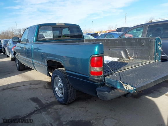 1998 Dodge Ram 1500 with VIN 1B7HC13Z5WJ102813, listed as a IAAI auction lot 41441047 with 66,031 mi miles. Bid and sale history available at carsss.com. Image 3.