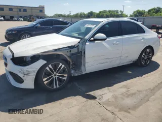 2022 Mercedes-Benz C 300 z VIN W1KAF4GB5NR038821, wystawiony jako Copart lot #53915585 z przebiegiem 54 601 mil mil oraz Szkoda całkowita • Salvage title. Historia ofert i sprzedaży dostępna na DreamBid. Obrazek 1.