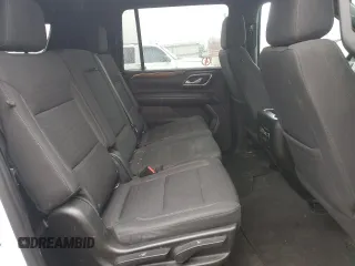 2021 Chevrolet Suburban LS z VIN 1GNSKBKD9MR259044, wystawiony jako Copart lot #51497115 z przebiegiem 369 395 mil mil oraz Czysty tytuł • Clean title. Historia ofert i sprzedaży dostępna na DreamBid. Obrazek 11.