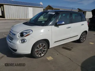 2014 FIAT 500L Lounge with VIN ZFBCFACH8EZ004015, listed as a Copart auction lot 73840584 with 0 mi miles and Salvage Title. Bid and sale history available at carsss.com. Image 1.