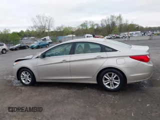 2011 Hyundai Sonata GLS with VIN 5NPEB4AC5BH284652, listed as a IAAI auction lot 42067587 with 155,310 mi miles and . Bid and sale history available at DreamBid. Image 15.