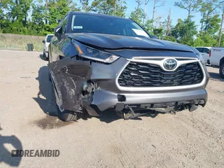 2021 Toyota Highlander L with VIN 5TDZZRAH4MS068164, listed as a IAAI auction lot 42324216 with 257,056 mi miles and . Bid and sale history available at DreamBid. Image 6.