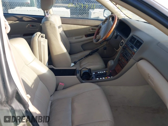 2001 Lexus ES 300 with VIN JT8BF28G715110860, listed as a IAAI auction lot 41445613 with 109,754 mi miles and . Bid and sale history available at DreamBid. Image 8.