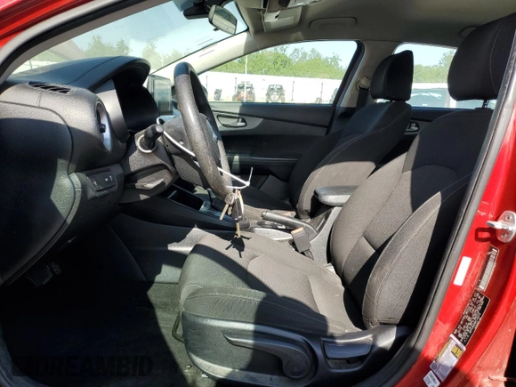 2019 Kia Forte LXS z VIN 3KPF24AD8KE126372, wystawiony jako Copart lot #61846295 z przebiegiem 94 393 mil mil oraz Czysty tytuł • Clean title. Historia ofert i sprzedaży dostępna na DreamBid. Obrazek 7.