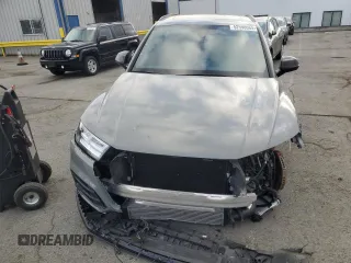 2020 Audi SQ5 Premium Plus with VIN WA1B4AFY4L2013451, listed as a Copart auction lot 52590665 with 33,551 mi miles and Salvage Title. Bid and sale history available at carsss.com. Image 5.