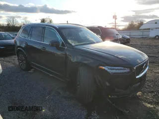 2021 Volvo XC90 Momentum with VIN YV4102PK1M1752472, listed as a Copart auction lot 83328974 with 0 mi miles and Salvage Title. Bid and sale history available at carsss.com. Image 4.
