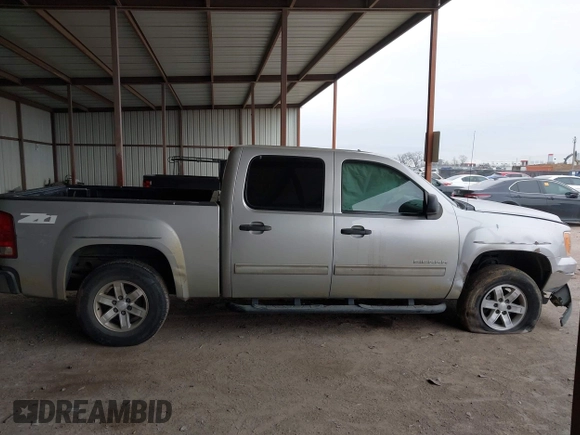 2010 GMC Sierra 1500 SLE z VIN 3GTRCVE09AG203731, wystawiony jako IAAI lot #41593779 z przebiegiem 192 576 mil mil oraz . Historia ofert i sprzedaży dostępna na DreamBid. Obrazek 13.