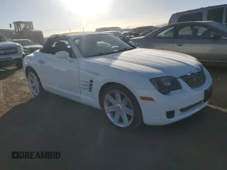 2006 Chrysler Crossfire Limited z VIN 1C3AN65L46X061643, wystawiony jako Copart lot #84632404 z przebiegiem 83 497 mil mil oraz Szkoda całkowita • Salvage title. Historia ofert i sprzedaży dostępna na DreamBid. Obrazek 4.