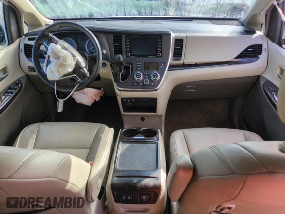 2019 Toyota Sienna XLE Auto Access Seat with VIN 5TDYZ3DC1KS982412, listed as a Copart auction lot 45692195 with 46,080 mi miles and Salvage Title. Bid and sale history available at carsss.com. Image 8.