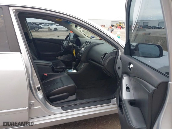 2012 Nissan Altima 3.5 SR with VIN 1N4BL2APXCC217071, listed as a IAAI auction lot 41334198 with NaN miles. Bid and sale history available at carsss.com. Image 5.