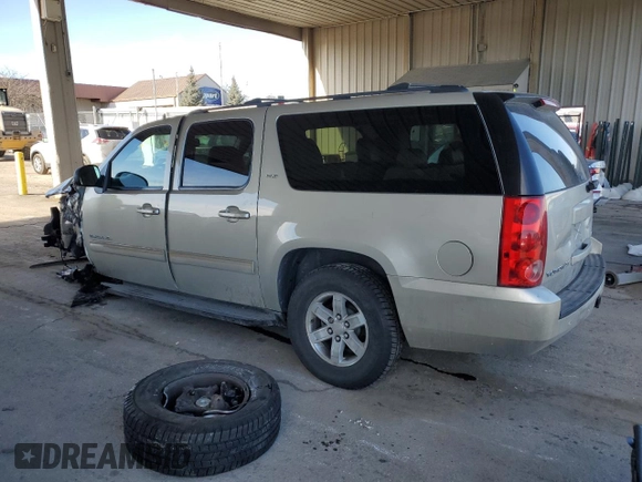 2014 GMC Yukon XL SLT with VIN 1GKS1KE09ER188163, listed as a Copart auction lot 43008295 with 99,479 mi miles and Salvage Title. Bid and sale history available at carsss.com. Image 2.