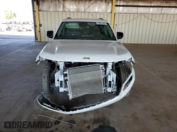 2023 Jeep Grand Cherokee Limited with VIN 1C4RJGBG8PC564219, listed as a Copart auction lot 53923505 with 49,016 mi miles and Salvage title. Bid and sale history available at DreamBid. Image 5.