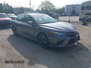 2019 Toyota Camry XSE with VIN 4T1B61HK7KU803026, listed as a IAAI auction lot 39413412 with 29,414 mi miles. Bid and sale history available at carsss.com. Image 1.
