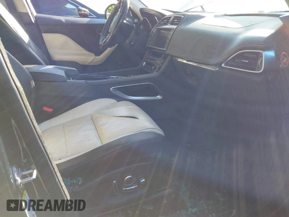 2018 Jaguar F-Pace with VIN SADCL2FN4JA260498, listed as a IAAI auction lot 41130261 with 128,313 mi miles and . Bid and sale history available at DreamBid. Image 5.