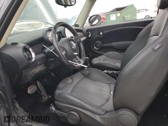 2011 MINI Hardtop S with VIN WMWSV3C55BTY10340, listed as a Copart auction lot 88598945 with Not Provided miles and Salvage Title. Bid and sale history available at DreamBid. Image 7.