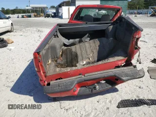 2003 GMC Sonoma SLS z VIN 1GTCS19X138192032, wystawiony jako Copart lot #76230394 z przebiegiem 116 046 mil mil oraz Szkoda całkowita • Salvage title. Historia ofert i sprzedaży dostępna na DreamBid. Obrazek 6.