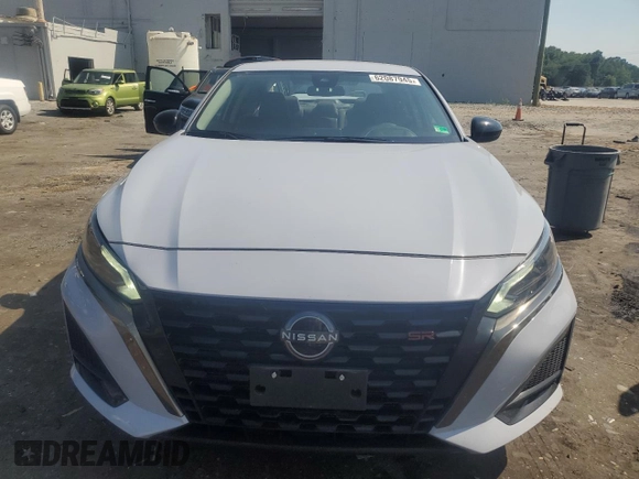 2024 Nissan Altima SR with VIN 1N4BL4CV7RN398845, listed as a Copart auction lot 62087945 with 20,410 mi miles and Salvage title. Bid and sale history available at DreamBid. Image 5.