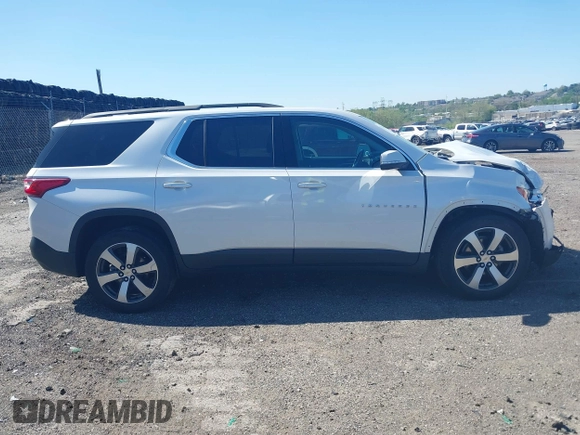 2021 Chevrolet Traverse LT z VIN 1GNEVHKW3MJ151106, wystawiony jako IAAI lot #42138456 z przebiegiem 46 605 mil mil oraz . Historia ofert i sprzedaży dostępna na DreamBid. Obrazek 13.