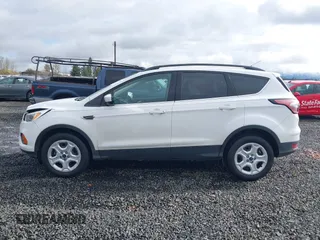 2018 Ford Escape SE with VIN 1FMCU9GD8JUB45369, listed as a IAAI auction lot 41718608 with 91,616 mi miles. Bid and sale history available at carsss.com. Image 14.