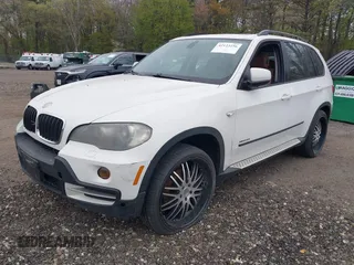 2009 BMW X5 30i with VIN 5UXFE43559L274508, listed as a IAAI auction lot 42123256 with 137,374 mi miles. Bid and sale history available at carsss.com. Image 2.