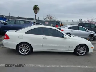 2008 Mercedes-Benz CLK 350 с VIN WDBTJ56H38F241787, выставлен на аукционе IAAI как лот 42184829 с пробегом 97 818 миль миль и . История ставок и продаж доступна на DreamBid. Изображение 13.