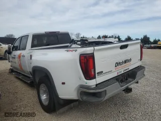 2022 Chevrolet Silverado 3500HD LTZ with VIN 1GC4YUEYXNF222193, listed as a Copart auction lot 45466865 with 84,548 mi miles and Salvage Title. Bid and sale history available at carsss.com. Image 2.