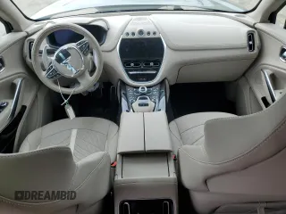 2024 Aston Martin DBX 707 z VIN SD7VUJBW5RTV11247, wystawiony jako Copart lot #71076824 z przebiegiem Nie podano mil oraz Szkody całkowita. Historia ofert i sprzedaży dostępna na DreamBid. Obrazek 8.