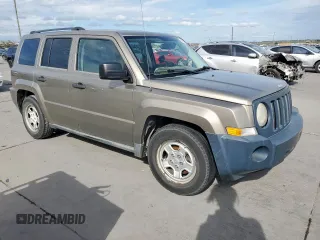 2008 Jeep Patriot Sport with VIN 1J8FT28W78D518545, listed as a Copart auction lot 50783435 with 177,788 mi miles and Salvage Title. Bid and sale history available at carsss.com. Image 4.