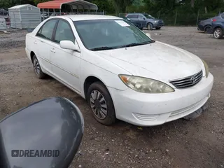 2005 Toyota Camry STD with VIN 4T1BE32K95U432320, listed as a IAAI auction lot 42872990 with 224,695 mi miles and . Bid and sale history available at DreamBid. Image 1.
