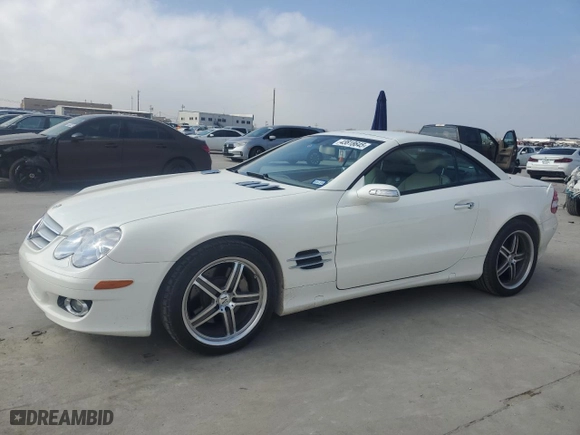 2007 Mercedes-Benz SL-Class 5.5L V8 with VIN WDBSK71F97F122358, listed as a Copart auction lot 43818645 with 151,545 mi miles and Salvage Title. Bid and sale history available at carsss.com. Image 1.