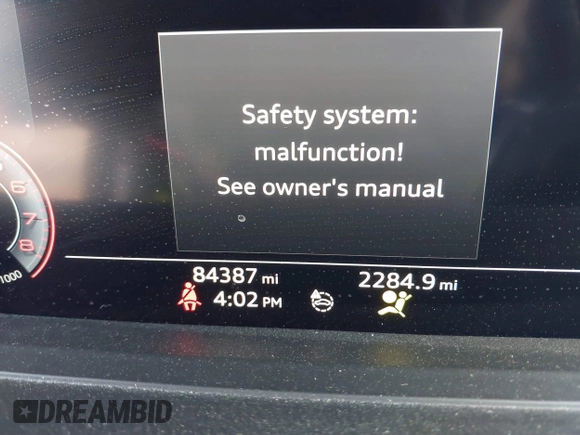 2019 Audi A8 L with VIN WAU8DAF84KN019115, listed as a IAAI auction lot 41856931 with 84,387 mi miles. Bid and sale history available at carsss.com. Image 16.