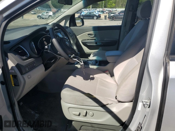 2016 Kia Sedona LX with VIN KNDMB5C11G6142216, listed as a Copart auction lot 55153245 with 124,767 mi miles and Clean Title. Bid and sale history available at DreamBid. Image 7.