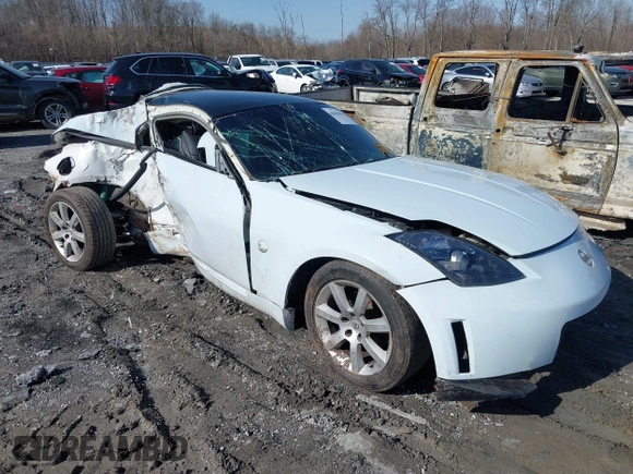 2003 Nissan 350Z Enthusiast with VIN JN1AZ34D83T117940, listed as a IAAI auction lot 41842690 with 165,379 mi miles. Bid and sale history available at carsss.com. Image 1.