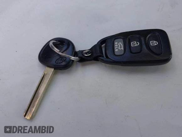 2013 Hyundai Veloster w/Black Int with VIN KMHTC6AD5DU095867, listed as a IAAI auction lot 42698380 with 115,528 mi miles and . Bid and sale history available at DreamBid. Image 11.
