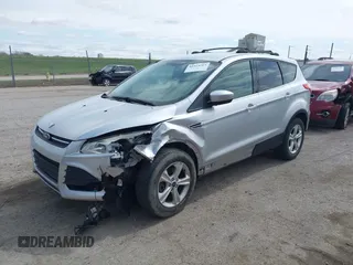 2014 Ford Escape SE z VIN 1FMCU9G93EUC02045, wystawiony jako IAAI lot #41923565 z przebiegiem 202 011 mil mil oraz . Historia ofert i sprzedaży dostępna na DreamBid. Obrazek 2.