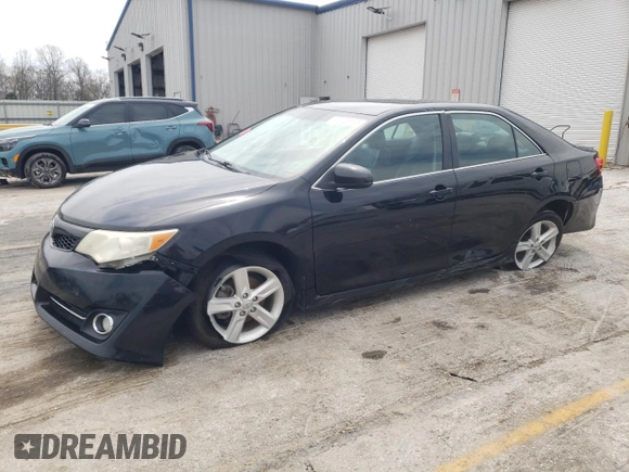 2014 Toyota Camry L with VIN 4T1BF1FK9EU747890, listed as a Copart auction lot 52025105 with 220,206 mi miles and Salvage Title. Bid and sale history available at carsss.com. Image 1.