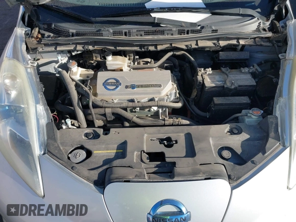 2011 Nissan LEAF SL-e with VIN JN1AZ0CP0BT009059, listed as a IAAI auction lot 41732005 with 98,066 mi miles. Bid and sale history available at carsss.com. Image 10.
