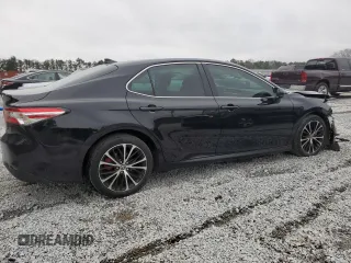 2020 Toyota Camry LE with VIN 4T1C11AKXLU963173, listed as a Copart auction lot 43066665 with 162,523 mi miles and Salvage Title. Bid and sale history available at carsss.com. Image 3.