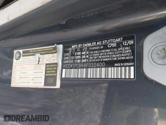 2010 Mercedes-Benz E 550 with VIN WDDKJ7CB9AF032400, listed as a IAAI auction lot 42121696 with Not provided miles and . Bid and sale history available at DreamBid. Image 9.