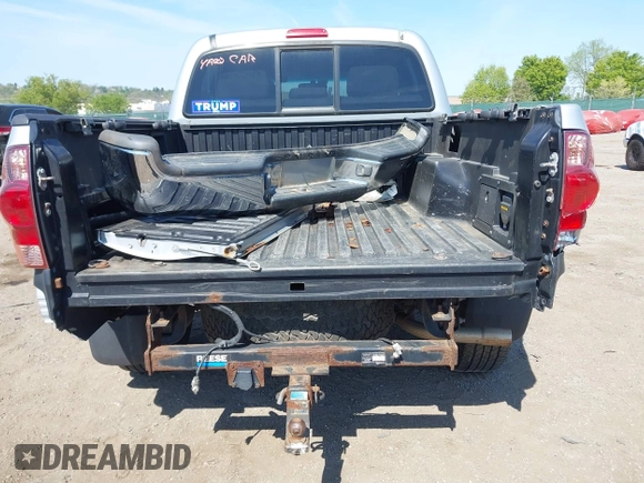 2006 Toyota Tacoma z VIN 5TELU42N66Z147725, wystawiony jako IAAI lot #42097752 z przebiegiem 206 452 mil mil oraz . Historia ofert i sprzedaży dostępna na DreamBid. Obrazek 6.